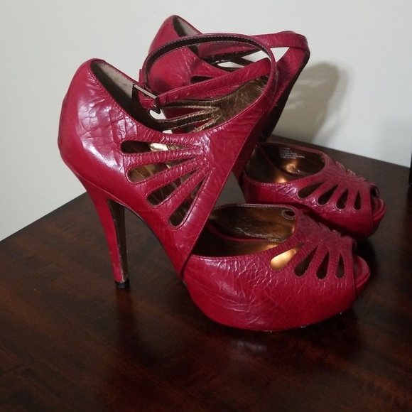 Jessica Simpson Shoes - Jessica Simpson red heels.